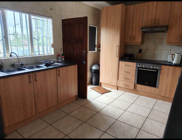 3 BEDROOM HOUSE TO LET IN WALDRIFT